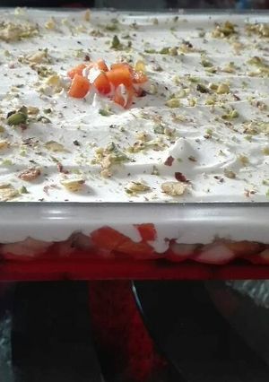 صورة لوصفة طبقات الفواكه بالجلي والكريمه