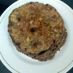 A picture of Kuttu parantha.