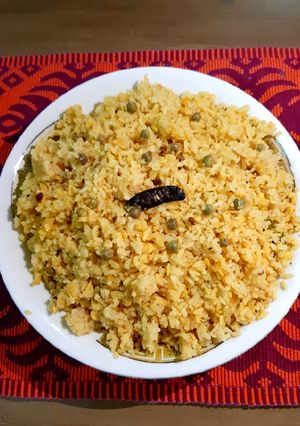 মটরশুঁটি দিয়ে ভুনাখিচুড়ি রেসিপির প্রধান ছবি