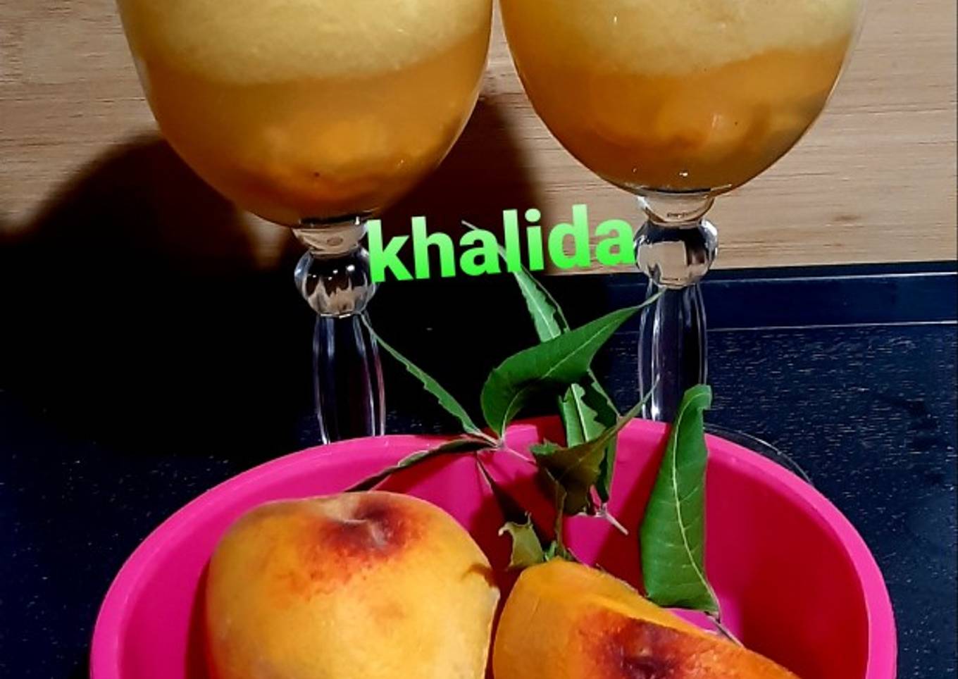 Peach lemonade