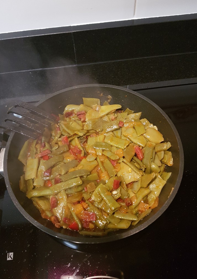 Una foto de Judías verdes con jamón y fritada