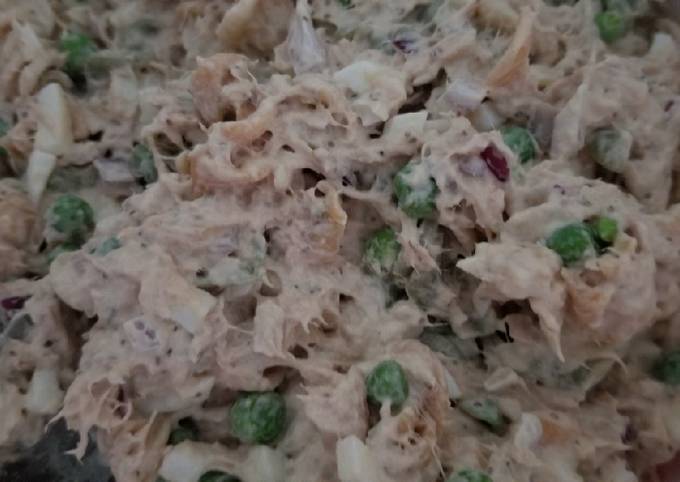 How to Prepare Quick Tuna,pea and garden rotini salad