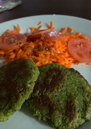 Una foto de Hamburguesas de brócoli y espinacas🥦