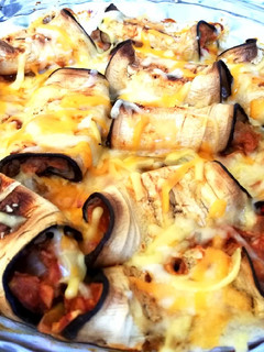 Una foto de Rollitos de berenjena al horno
