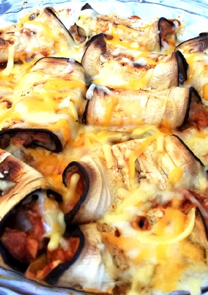 Una foto de Rollitos de berenjena al horno