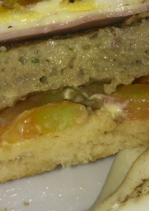 Una foto de Sándwich de hamburguesa con Pan frito       