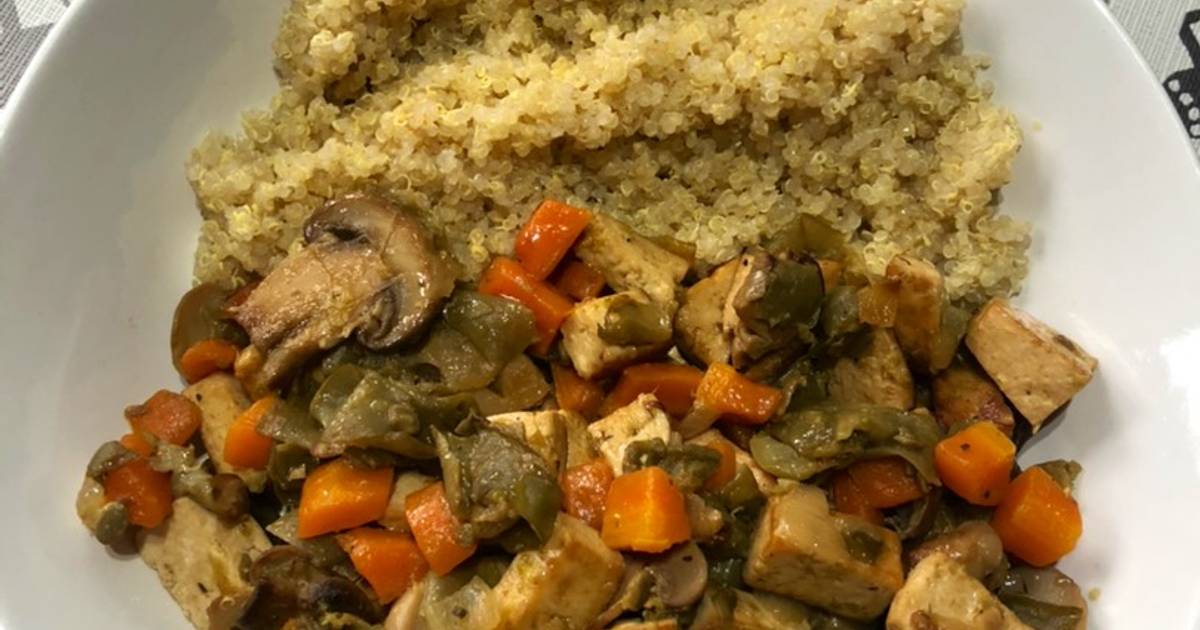 Quinoa con tofu y verdura Receta de Xenia - Cookpad