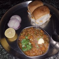 A picture of Mumbai special pav bhaji.