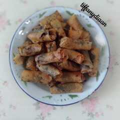 Lumpia Isi Coklat dan Keju রেসিপির প্রধান ছবি
