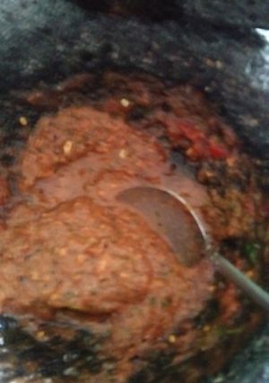 Una foto de Salsa roja con cacahuate
