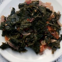 A picture of Fried mkunde leaves.