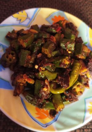 মশলা ভিন্ডি (Masala bhindi recipe in Bengali) রেসিপির প্রধান ছবি
