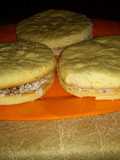 Alfajores de maicena enormes