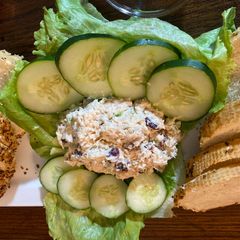 A picture of Chicken salad / keto.