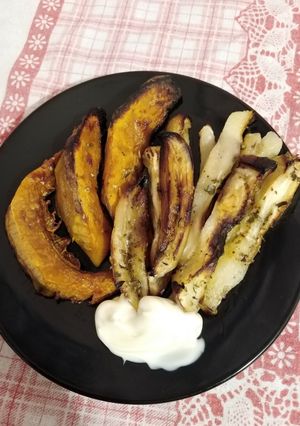 Foto di Chips di zucca e melanzana viola