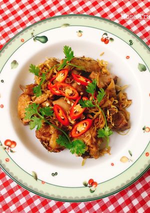 Hình của món Gà Kho Sả.