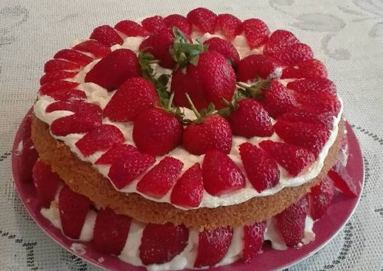 Strawberry and cream rosewater sponge cake