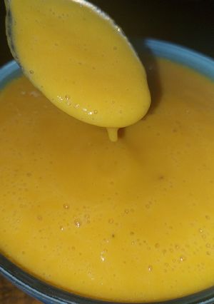 Una foto de Sopa crema de zapallo saludable🥄