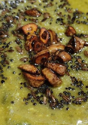 चाकवतची ताकभाजी (Chakvatchi takbhaji recipe in marathi) रेसिपी चे मुख्य फोटो 