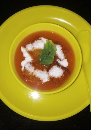 A picture of Restaurant style tomato soup 🍲.