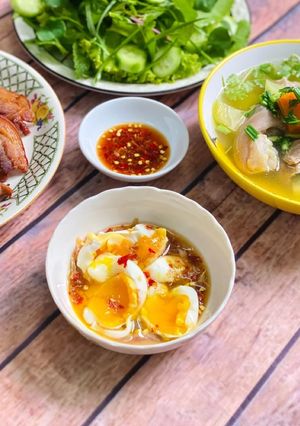 Hình của món Trứng Gà Luộc.