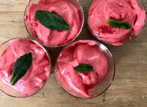 Une photo de Mousse aux framboises (Thermomix)