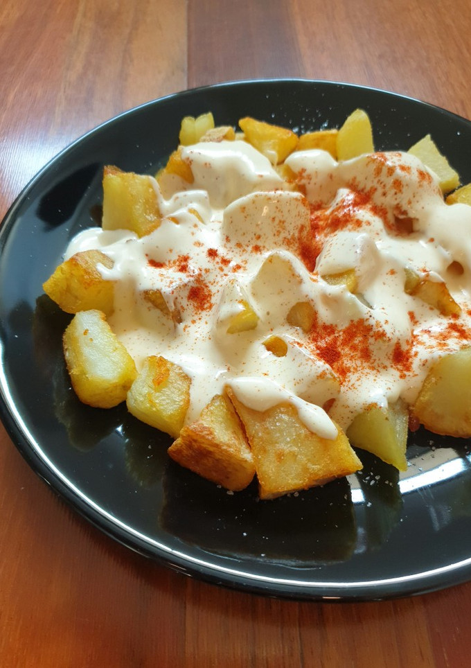 Una foto de Patatas con mayonesa de mostaza