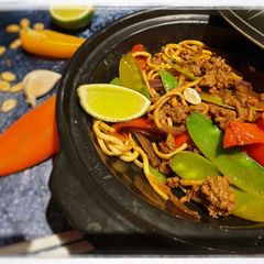 Satay beef noodles A picture of Satay beef noodles.