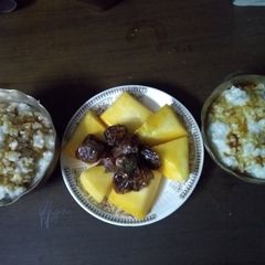A picture of Doi chira makha (flatten rice and curd).