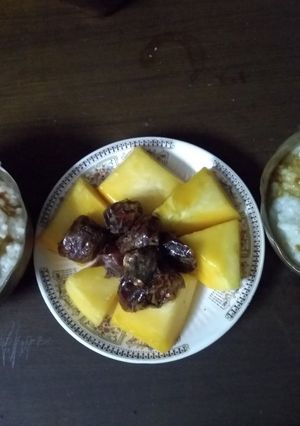 A picture of Doi chira makha (flatten rice and curd).