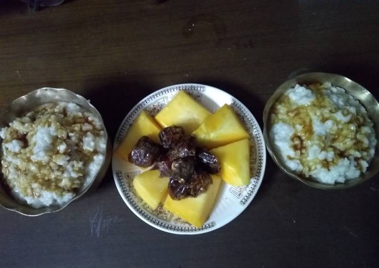 Doi chira makha (flatten rice and curd)