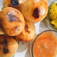 A picture of Tandoori litti.