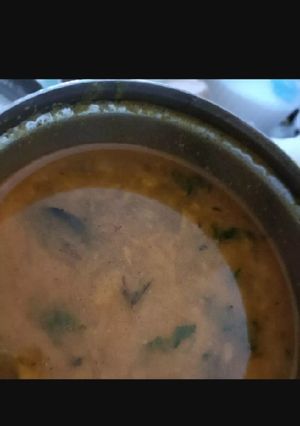 A picture of Dal fry.