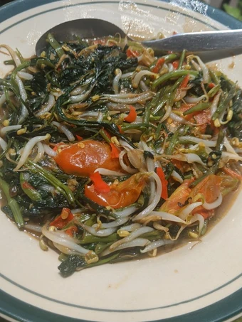 Langkah Gampang Membuat Resep Tumis kangkung tauge saos tiram💋 yang Lezat Sekali Anti Ribet, Bisa Manjain Lidah