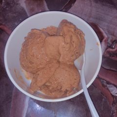 A picture of Banana and chocolate ice cream.
