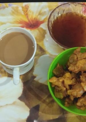 A picture of Potatoes Onions Pakode.