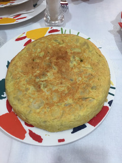 Una foto de Tortilla de patatas esponjosa