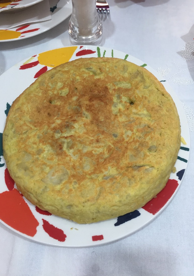 Una foto de Tortilla de patatas esponjosa