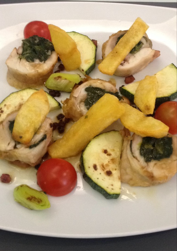 Una foto de Rollitos de pollo relleno de espinacas