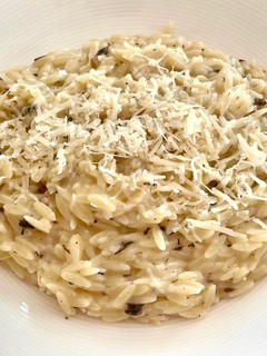 Foto di 98 • Finto risotto al tartufo