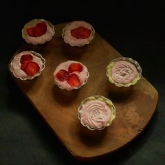 A picture of Strawberry Cream Tartlets.