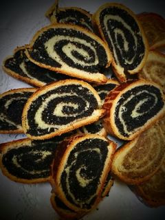 Húsvéti mákos - diós bejgli 🐇🐣🐇🐣🐇🐣 recept fotója