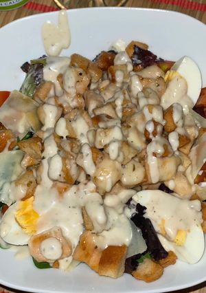 Une photo de 🥗Salade César au poulet caramélisé 🥗