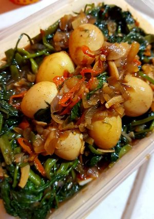 Foto resep Oseng kangkung telur puyuh