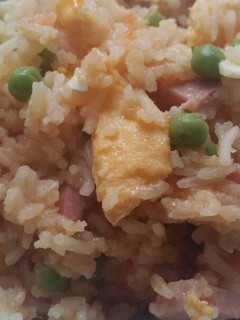 Una foto de Arroz chino varias delicias