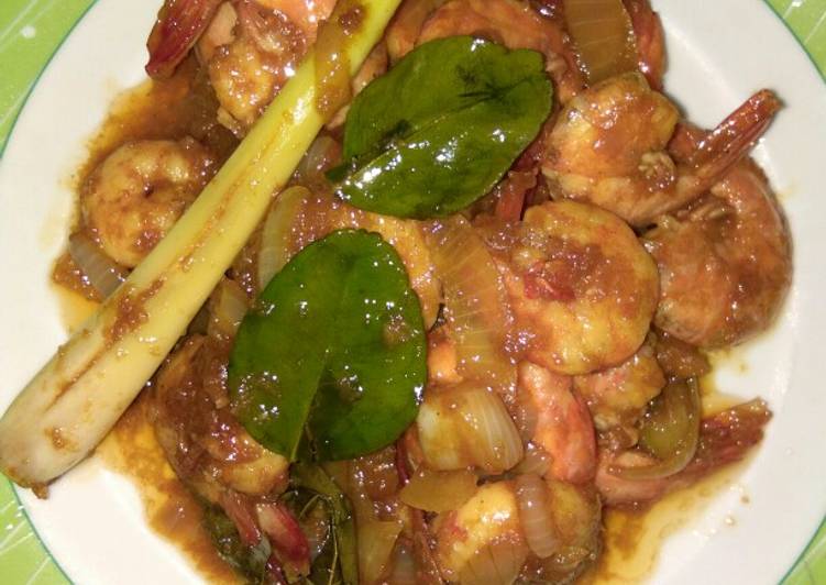 Langkah Mudah untuk Menyiapkan Udang goreng saos padang Anti Gagal