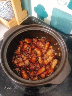 Hình của món Thịt rang cháy cạnh.