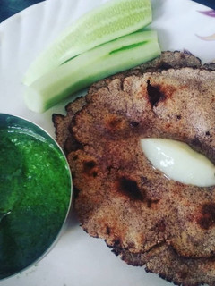 रागी रोटी (ragi roti recipe in Hindi) रेसिपी मुख्य फोटो