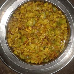 A picture of Mix veg scrambled eggs stir fry.