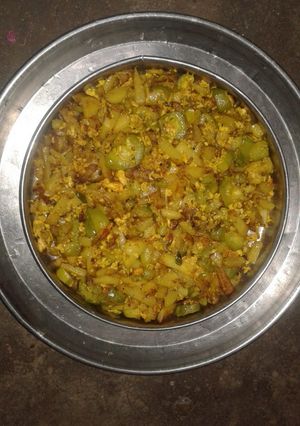 A picture of Mix veg scrambled eggs stir fry.